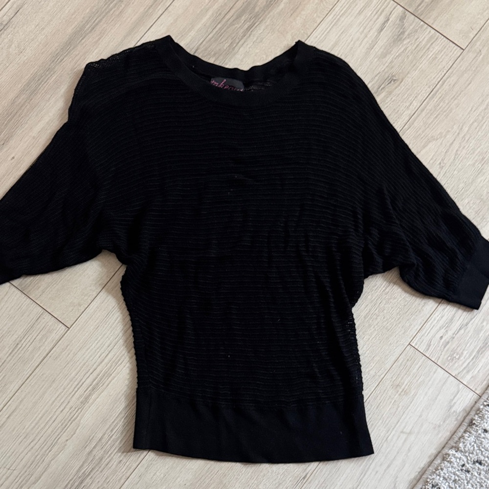 Takeout Black Short Sleeve Top